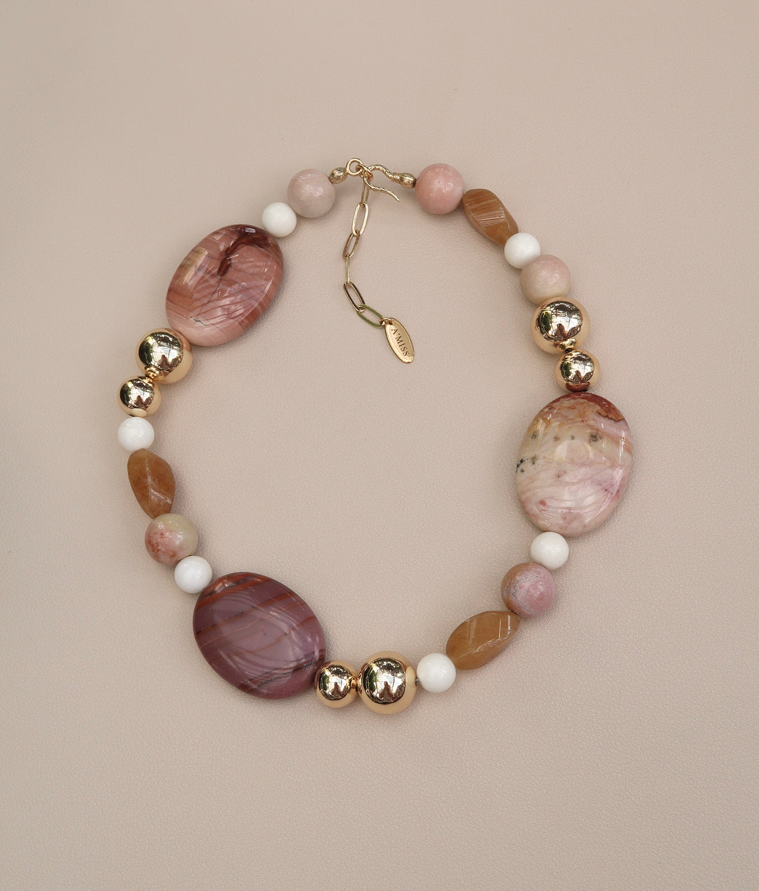 LILY NECKLACE