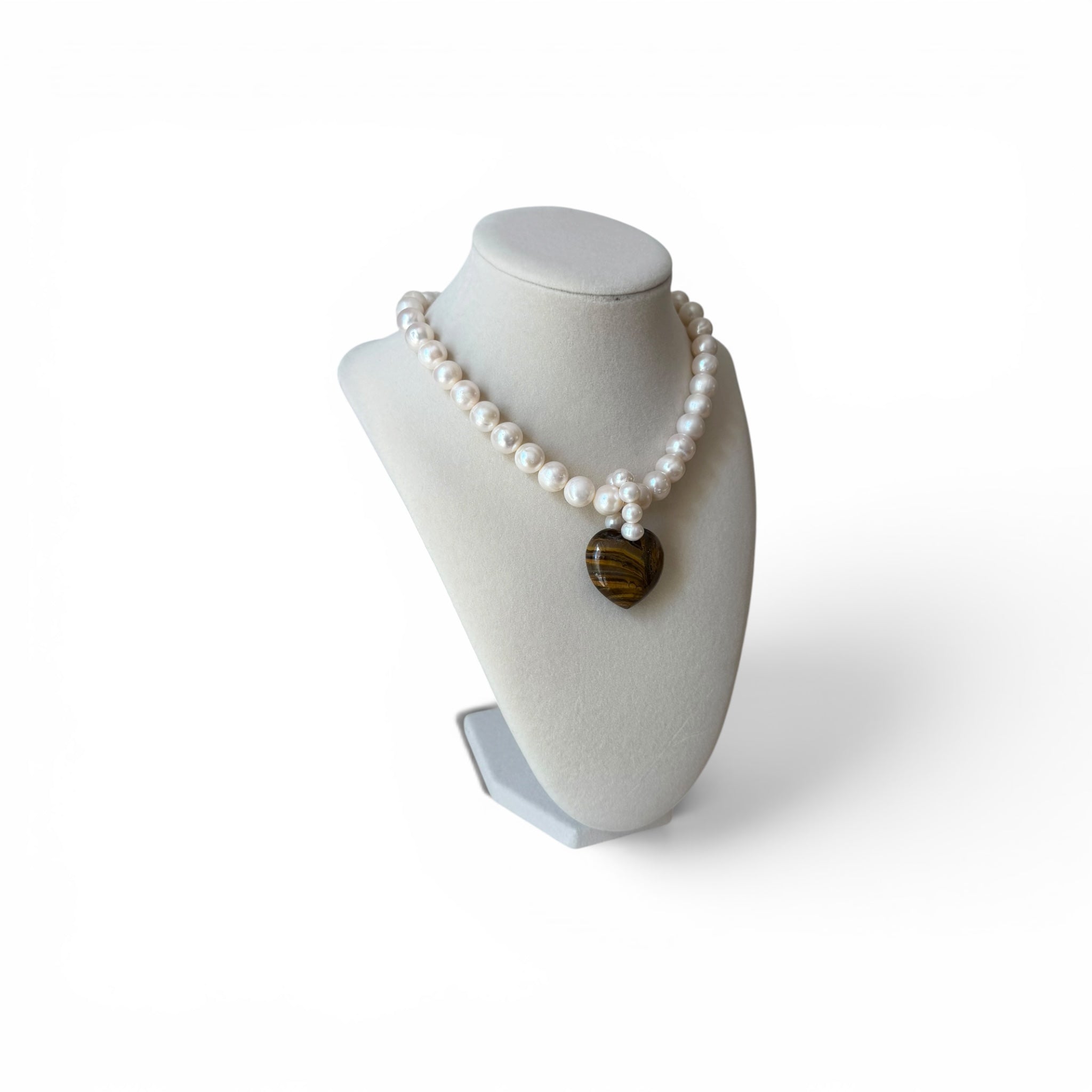 LEV NECKLACE