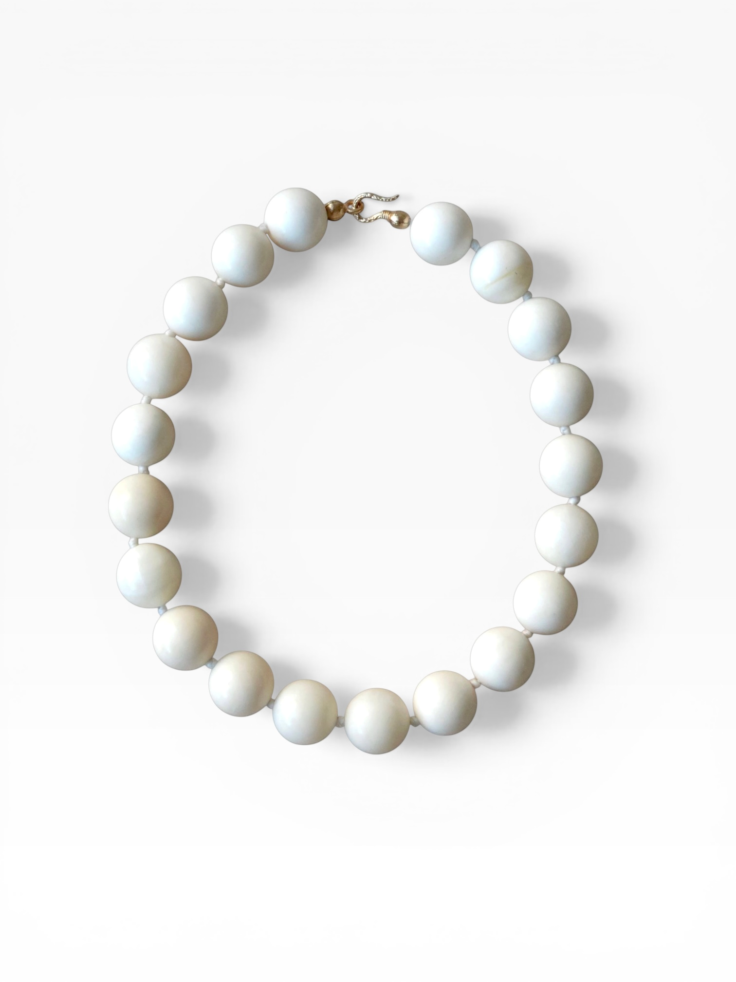 MOTHER OF PEARL NECKLACE