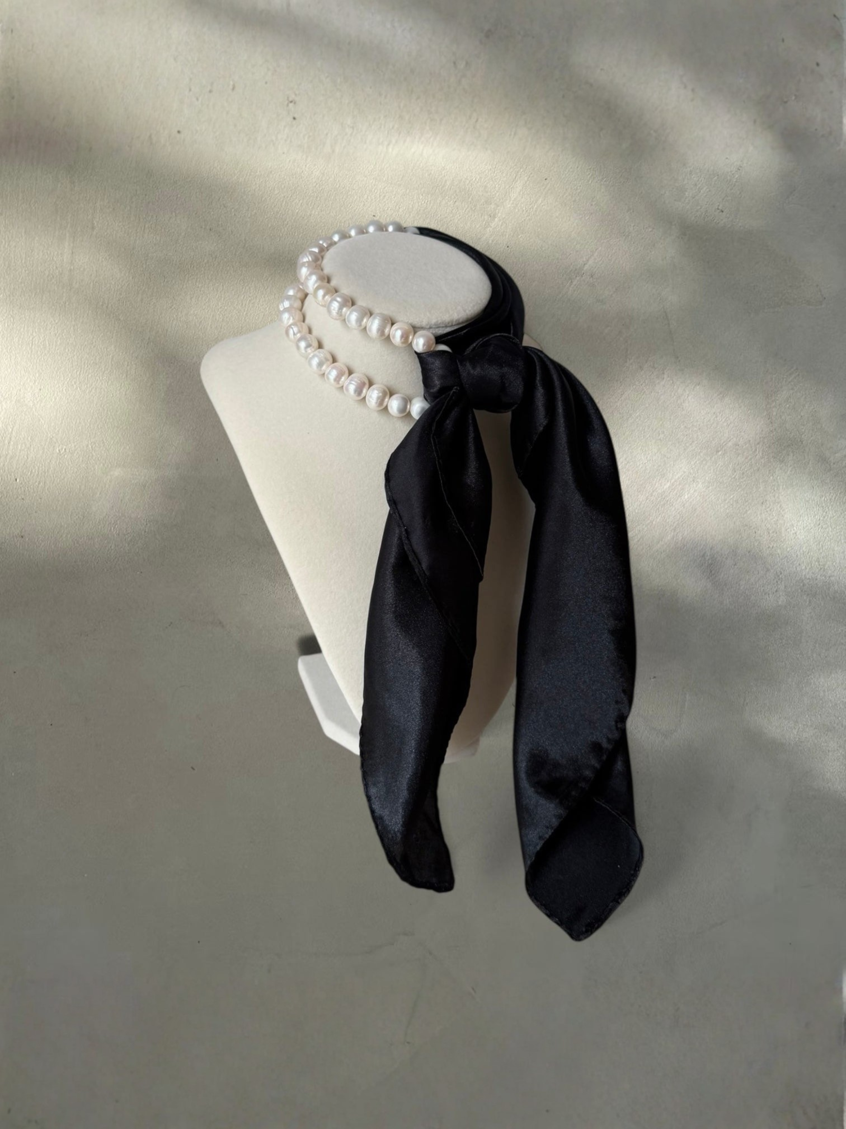GRACE PEARL SCARF NECKLACE