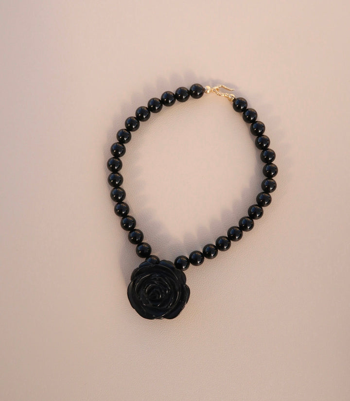 ONYX ROSE NECKLACE
