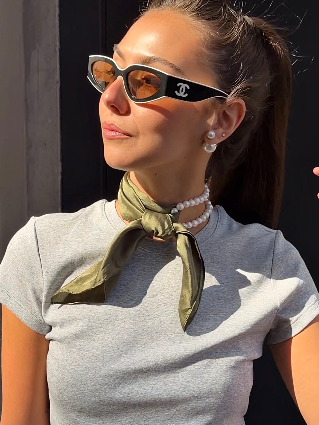 OLIVE SCARF NECKLACE