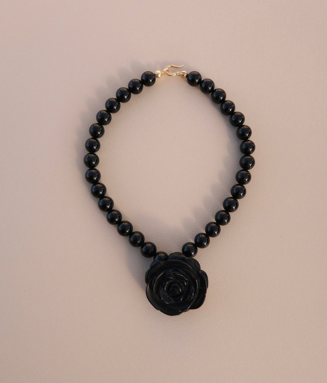 ONYX ROSE NECKLACE