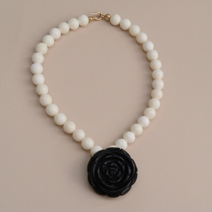 BLACK & WHITE ROSE NECKLACE