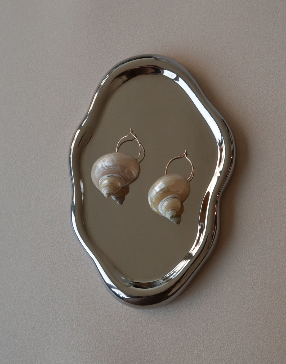 NAIA EARRINGS || GOLD