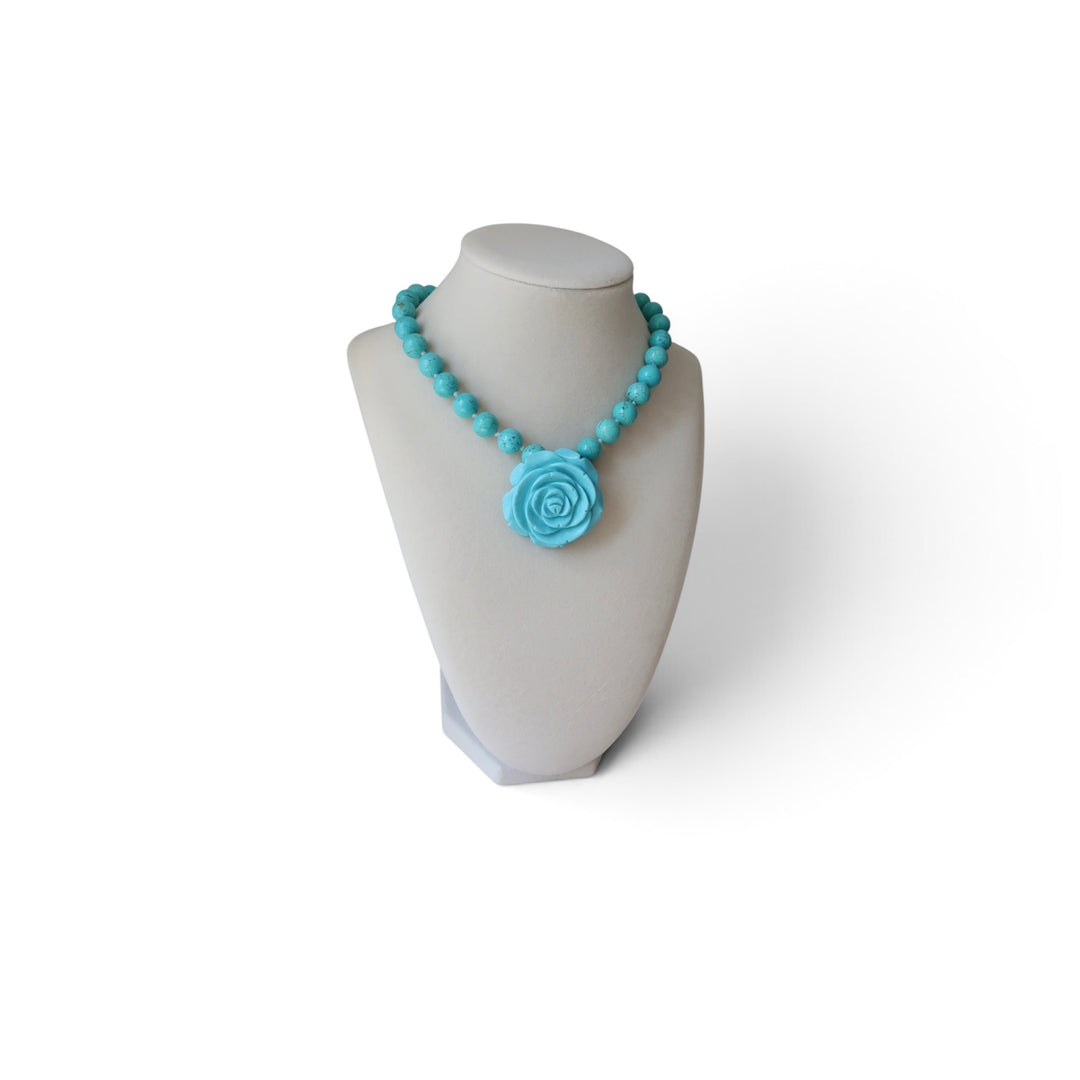 LAFKADA ROSE NECKLACE