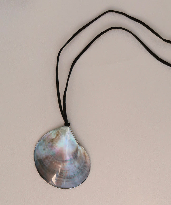 TASMAN NECKLACE