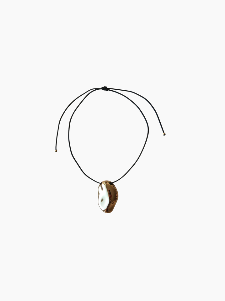 LYDIA PENDANT NECKLACE