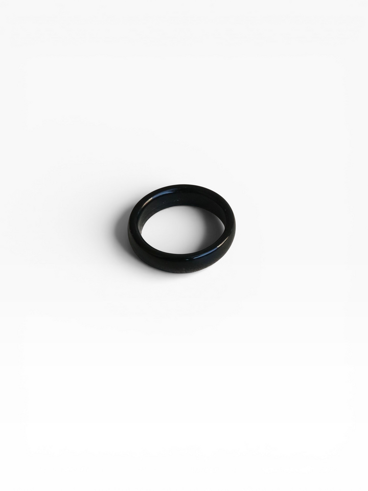 ONYX STRAP RING